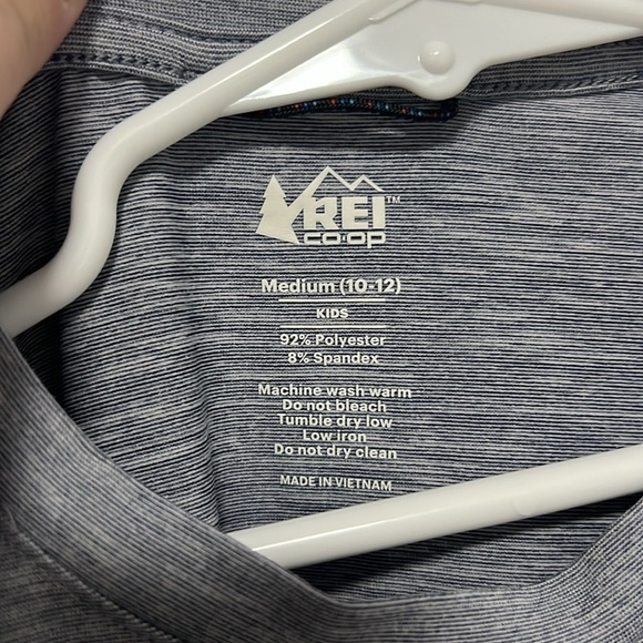 Rei CO-op Kids Gray Sahara Shade Long Sleeve T-Shirt size 10-12 - Picture 3 of 5